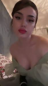 @AngelaMorr39516s video Tweet