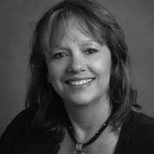 Paula Eubanks (@epaula44)