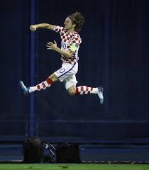 Boss fight gaming video games meme funny memes video. Lets Take A Moment And Appreciate This Posture Of Luka Modric Like Hes Just Jumped Out Of A D Side Scroller Game Meme Guy