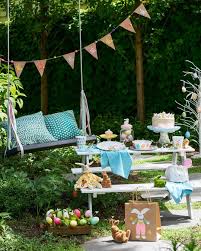 some bunny told us that you were a little bit excited to see our easter range available in stores and online now bring ench blommor blommor tradgard tradgard