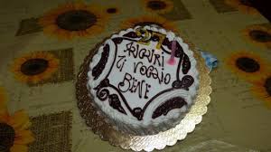 Bigne' alla crema e al cioccolato ricetta facile di benedetta per fare i pasticcini di pasta choux come quelli del bar e. Torta Con Pan Di Spagna Farcito Con Crema Al Cioccolato E Ricoperto Di Panna Picture Of Pasticceria Mignone Naples Tripadvisor