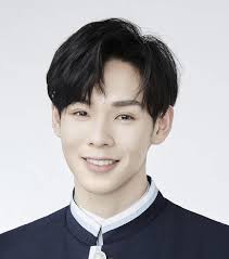 Bernie Yang (杨泊尼)