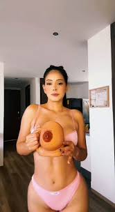 @carolinaromoofs video Tweet