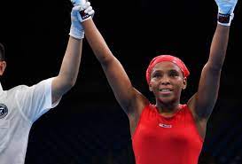 ↑ a b «los puños de oro de ingrid valencia». La Boxeadora Tolimense Ingrid Valencia Mas Cerca Del Titulo Mundial Alerta Tolima