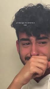 Heartfelt Twitter Confession: 'No me quedía despedir pero me tuve que ir'