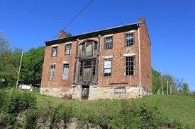 Search 37821 real estate property listings to find homes for sale in newport, tn. Old Abandoned House 125 Woodson Road Newport Tennessee Dwight Burdette Abandoned Houses Old Abandoned Houses Abandoned Buildings