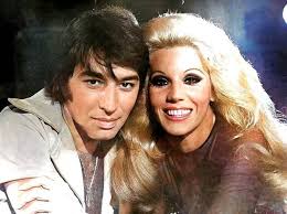 Cuatro tragos que hicieron furor en los años setenta. Séptimo Regimiento :  clásico trago argentino. El séptimo regimiento de la ciudad de La Plata, se  subleva contra el ejército argentino en 1917.