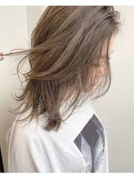 2020年夏 ミディアム ウルフ 髪量 普通 髪質 柔らかい 太さ 細い クセ 少し 顔型 四角 ベースの髪型 ヘアアレンジ 人気順 5ページ目 ホットペッパービューティー ヘアスタイル ヘアカタログ ヘアスタイル レイヤーカットヘア 髪型