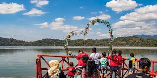 Maybe you would like to learn more about one of these? 5 Tips Naik Perahu Asyik Di Waduk Rowo Jombor Klaten Halaman All Kompas Com