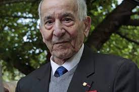 Les tableaux suivants détaillent les pertes de chaque pays. Rafael Gomez Nieto Dernier Survivant Des Espagnols Liberateurs De Paris Est Mort Du Coronavirus Actu Paris