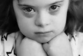 Magazin & Rubriken Schwerpunkte dieser Ausgabe Sterbehilfe Migration  Schleudertrauma SGSP inhalt • soziale medizin 4.10