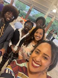 Dr. Lori Pindar (@PindarLo)