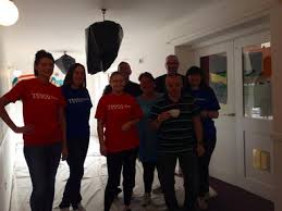 Bu işletme için facebook ve twitter dahil 3 sosyal paylaşım sayfası, web tesco bank glasgow konumunda bulunuyor. Tesco Bank Managers Volunteer At Glasgow Care Home