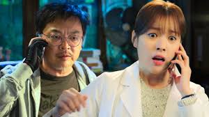 Manuel descubre que Adolfo se hizo pasar por Felipe Santamaría