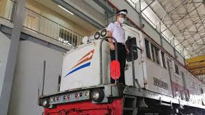 Kereta api merupakan salah satu sarana / alat transportasi yang kali ini kita akan mewarnai kereta api uap, yang merupakan kereta api kuno. Kisah Wawan Setiawan Kebiasaannya Sebagai Masinis Kereta Api Berubah Total Sejak Pandemi Tribunnews Com Mobile