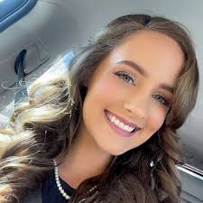 Lilly Compton (@compton___) • Instagram photos and videos