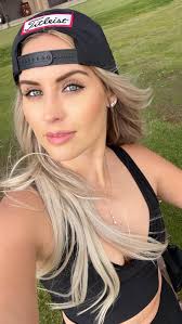 Tara Mcgee's Instagram, Twitter & Facebook