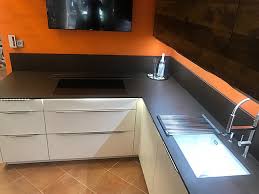 Ihr küchenstudio und küchenplaner für musterküchen, einbauküchen und küchenschränke sowie küchenarbeitsplatten. Nobilia Musterkuche Lackkuche Alpinweiss Matt Mit Edelstahl Griffleiste Und Dekton Arbeitsplatte Ausstellungskuche In Eichwalde Von Rothenberger Kuche Und Technik