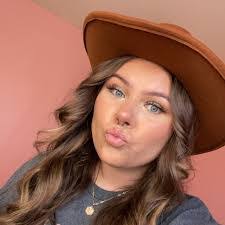 Kent Dye's Instagram, Twitter & Facebook