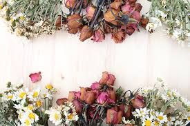 How to preserve dried flowers spray. Preserving Your Wedding Flowers As A Keepsake