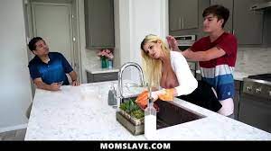 Stepson Can Freeuse his Thick Stepmom - Brooklyn Chase - XNXX.COM
