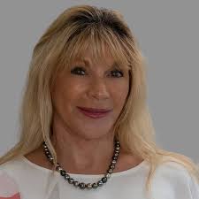 Connie Landers (@connielandersrealestatebroker) • Instagram photos and  videos