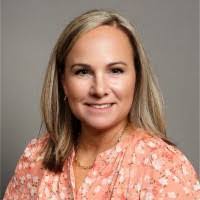 Lori Lundquist's Instagram, Twitter & Facebook