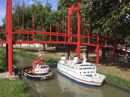 Bateau Sur L Eau Avis De Voyageurs Sur Port Miniature De Saint Savinien Le Mung Tripadvisor