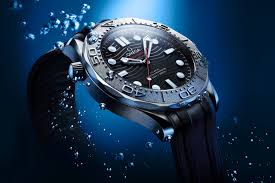 The 300 debuted in 1957, along with omega's legendary speedmaster line and the railmaster. Die Neue Omega Seamaster 300m Ist Draussen Und Hat Einen Aussergewohnlichen Partner An Ihrer Seite Gq Germany