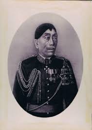 Jadi, serat wedhatama bermakna kitab pengetahuan yang utama, untuk dapat kiranya memiliki budi atau jiwa yang utama/luhur bagi setiap kehidupan insan di dunia. Kanjeng Gusti Pangeran Adipati Arya Mangkunegara Iv 1853 1881 Puro Mangkunegaran