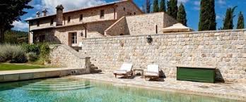 Biz contiene una raccolta selettiva delle migliori strutture turistiche e hotel in toscana, quali i agriturismi, case vacanza, ville indipendenti, bed and breakfast, hotels e residence.lo scopo di vacanzeintoscana.biz è quello di essere un essere un ponte fra chi vuole trascorrere le proprie vacanze in toscana e i titolari di agriturismi, case vacanza, residence, bed. Ville Di Lusso E Case Vacanza In Toscana Charming Tuscany