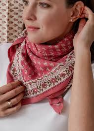 Foulard Carré Rose Petit Summer Daisies