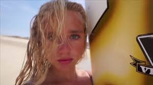 The couple has been together for about a year and often share adorable pictures of each other on their social media pages. Tva Brudar I Lacanau Youtube