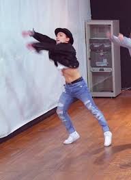 Although he expresses himself differently than others, hes really a sweetheart and is really passionate about the things he loves. Dino And His Abs Selebritas Lucu Woozi