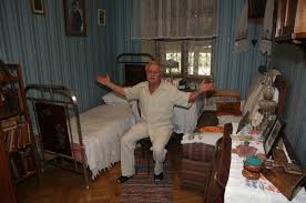 Его образ петра зыкина, старшего лейтенанта милиции считался образцом для. Sergej Nikonenko Esli Ne Ya To Kto Zhe Stati Izvestiya