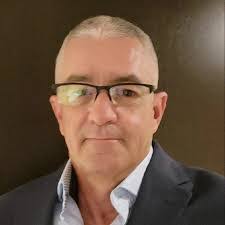 Susanne Robb's Instagram, Twitter & Facebook