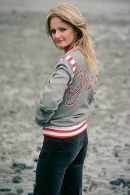 Bonnie Tyler - Free pics, galleries & more at Babepedia