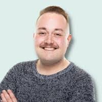 Natalie Alcorn's Instagram, Twitter & Facebook