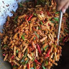 Resep tempe orek khas kuliner indonesia rumahan, cara bikin orek tempe kering dan basah manis cara membuat tempe orek pedas manis. Resep Orak Arik Tempe Kering Kami