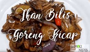 Kali ni saya nak kongsikan resepi yang sangat ringkas, tapi hasilnya sangat sedap iaitu ikan bilis goreng bawang. Resepi Ikan Bilis Goreng Bawang Kicap