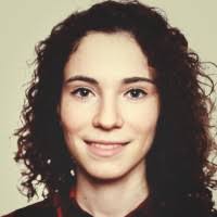 200+ profiluri „Angie”