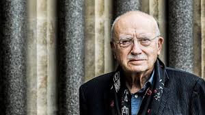 Hostem pořadu špičky byznysu byl karel komárek starší, otec čtvrtého nejbohatšího čecha karla komárka a majitel firmy smart brain. Na Kuponove Privatizaci Neprodelal Nikdo Ale Ne Kazdy Vydelal Majlant Mysli Si Exministr Dyba Lide Lidovky Cz