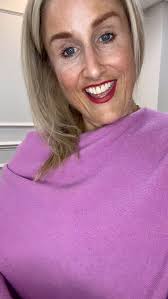 💜 One Knit to Rule Them All… 💜, (Yes, we said it. And yes, we stand by  it.), Stop the scroll and watch Hil in action 🛑👀 — giving you the lowdown 