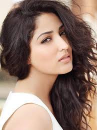 Image result for yami gautam in action jackson blue saree
