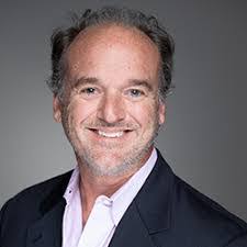 Eric Valle's Instagram, Twitter & Facebook