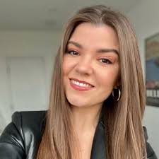 Maria Stapleton (@MariaS_Cara)