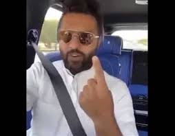 سناب يعقوب بو شهري | هوشة بو خالد مع أمه عشان يبي يطبخ. ÙŠØ¹Ù‚ÙˆØ¨ Ø¨ÙˆØ´Ù‡Ø±ÙŠ Ø¨Ø¹Ø¯ Ø§ØªÙ‡Ø§Ù…Ù‡ Ø¨Ù€ ØºØ³Ù„ Ø§Ù„Ø£Ù…ÙˆØ§Ù„ Ù…Ø§ ÙŠÙ‡Ù…Ù†ÙŠ ØºÙŠØ± Ø¥Ù†Ø³Ø§Ù†Ø© ØµØ­ÙŠÙØ© Ø§Ù„Ù…ÙˆØ§Ø·Ù† Ø§Ù„Ø¥Ù„ÙƒØªØ±ÙˆÙ†ÙŠØ©