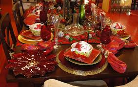 Strew freshly cut evergreen boughs at the head of each place setting, and place a twig or two on each napkin for emphasis. 40 Christmas Dinner Table Decoration Ideas All About Christmas