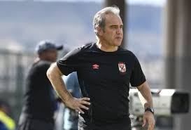 Martín bernardo lasarte arróspide (born 20 march 1961) is a uruguayan former footballer who played as a defender, and a manager. Al Ahly Manager Martin Lasarte Refusing To Resign After Humiliating