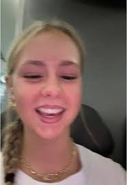 Kendall Hawley's Instagram, Twitter & Facebook